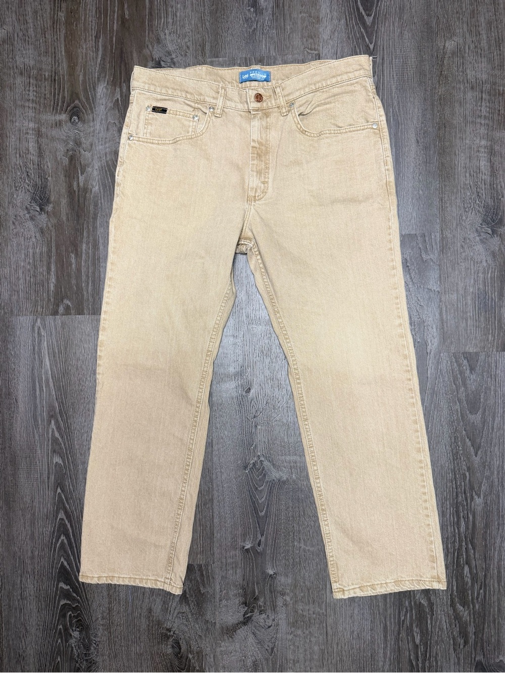 Lee Relaxed Straight Jeans in Beige